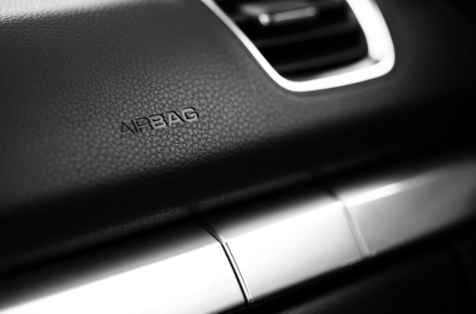 ремонт торпеды после ДТП своими руками